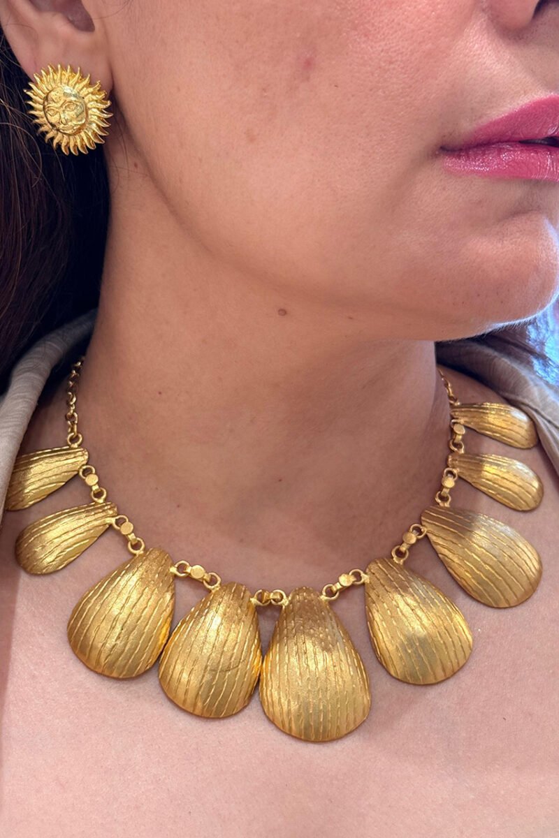 Bitten Shells Necklace