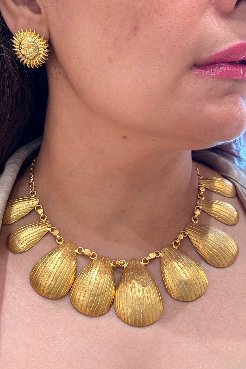 Bitten Shells Necklace